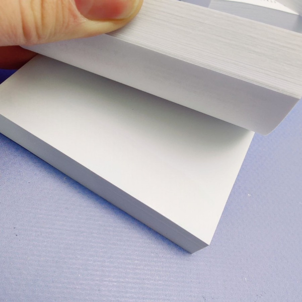 Блок для записей проклеенный край, белый, 100 листов, бумага офсетная 80 г/м2 с печатью